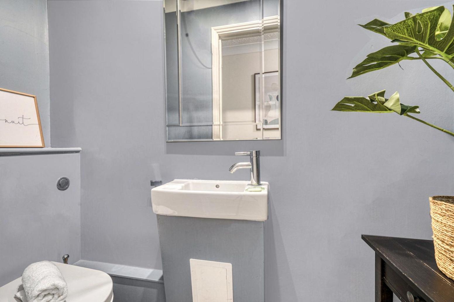 Executive 4 Bedroom Town House In Canada Water Free Wifi & Parking By City Stay Aparts London Exterior photo