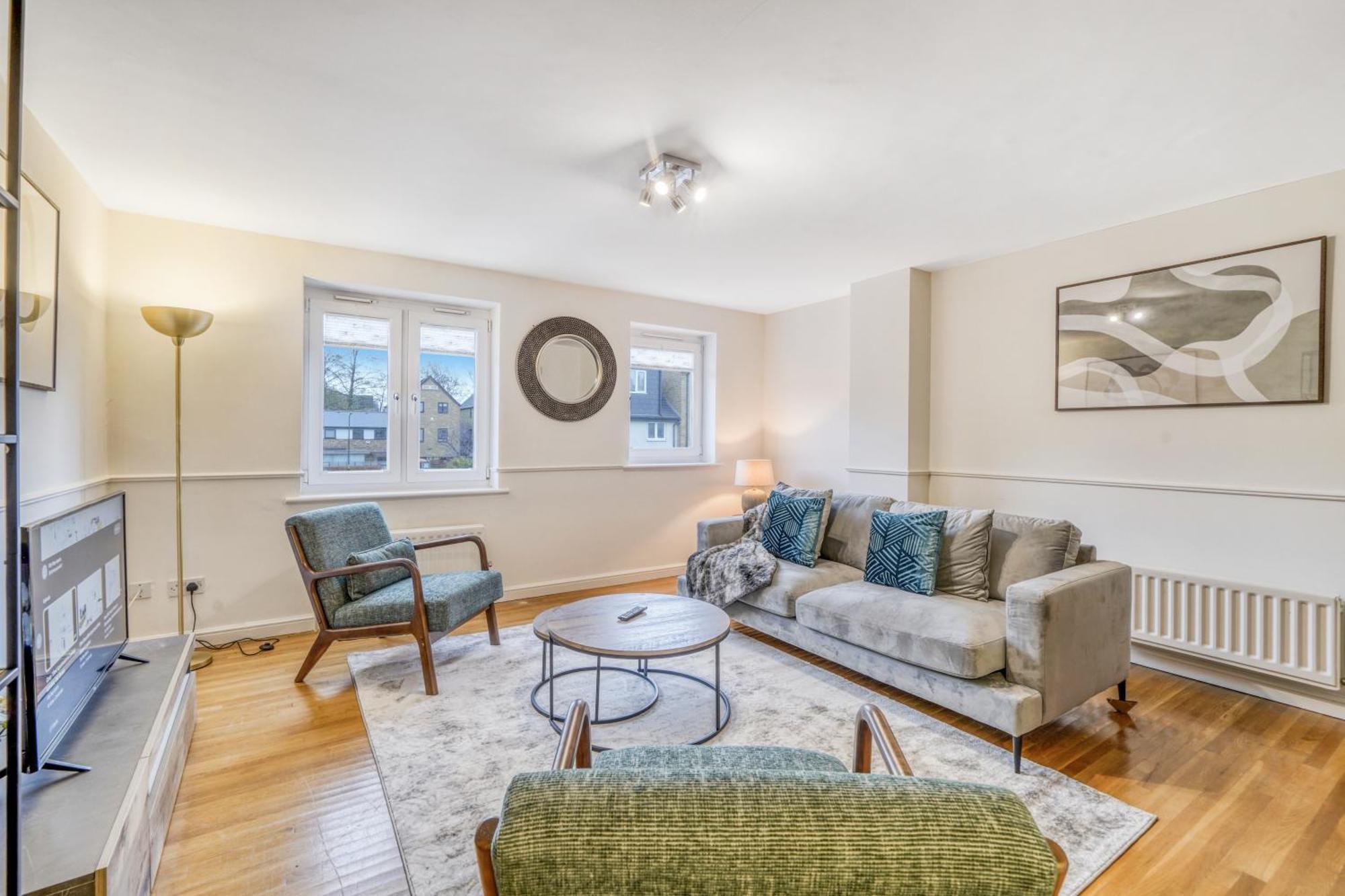 Executive 4 Bedroom Town House In Canada Water Free Wifi & Parking By City Stay Aparts London Exterior photo