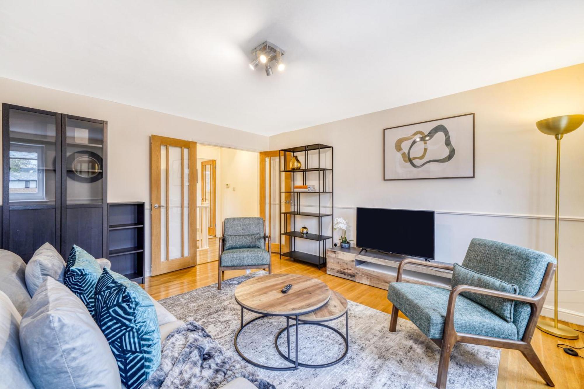 Executive 4 Bedroom Town House In Canada Water Free Wifi & Parking By City Stay Aparts London Exterior photo